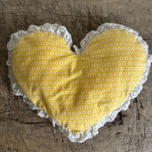 Vintage Bee Floral Heart Accent Pillow Lace Trim Country Cottage Handmade